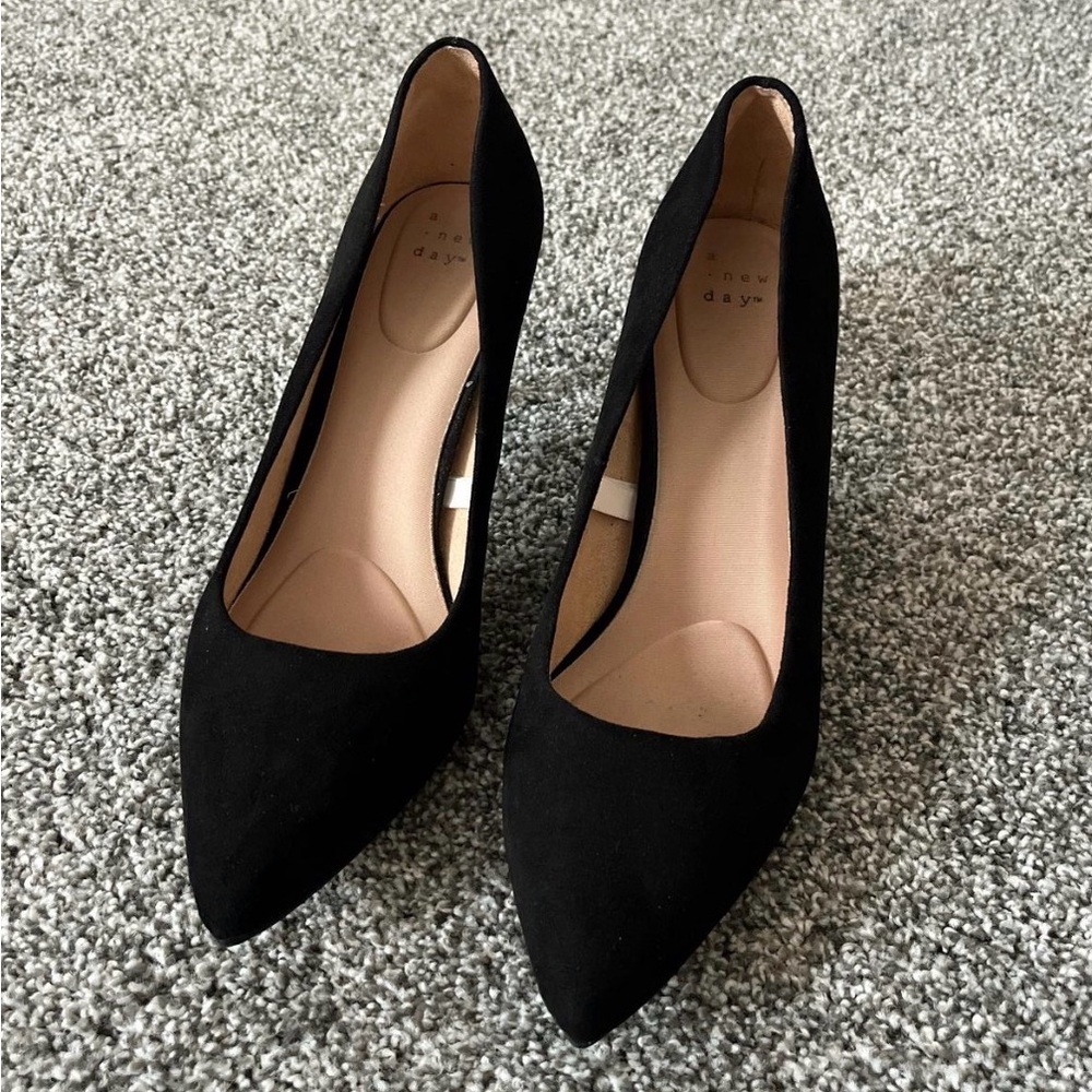 Black Women's Pumps